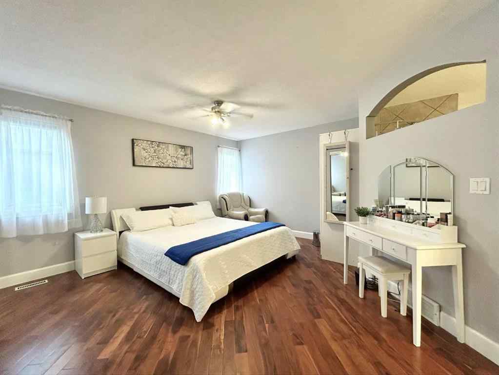 MLS® A2266877 - 305 Lakeside Greens Crescent  in Lakeside Greens Chestermere, Residential