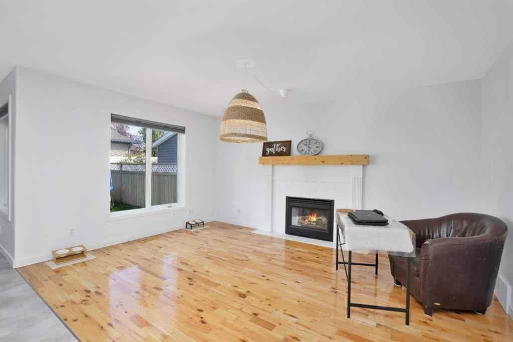 MLS® A2266878 - 15 Pritchard Close  in Pierview Sylvan Lake, Residential