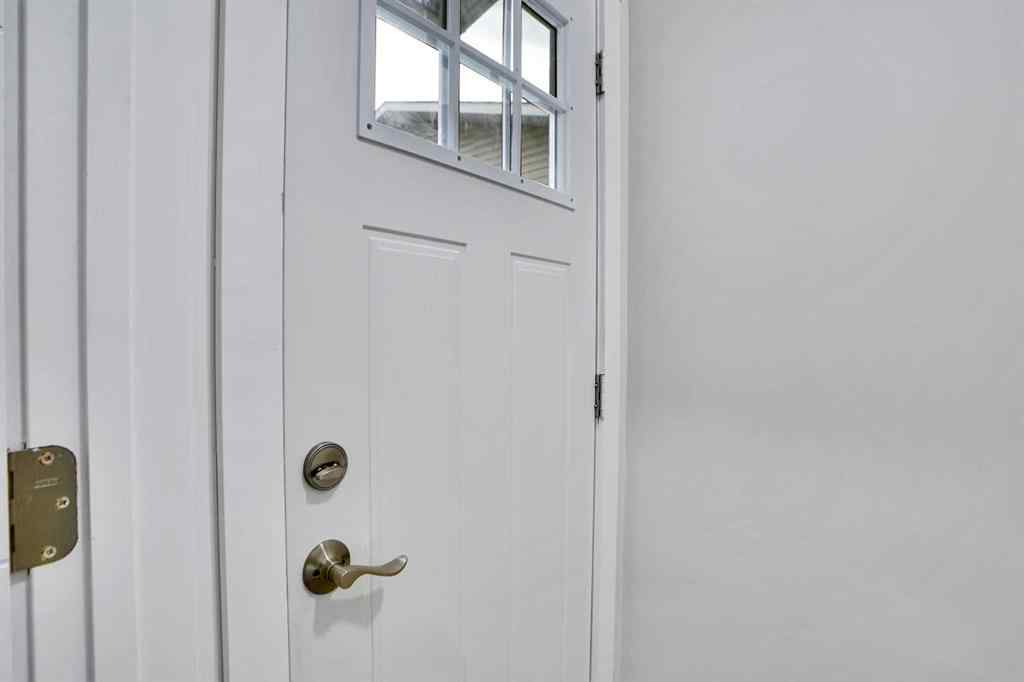 MLS® A2266880 - 903B Queensland Drive SE in Queensland Calgary, Residential