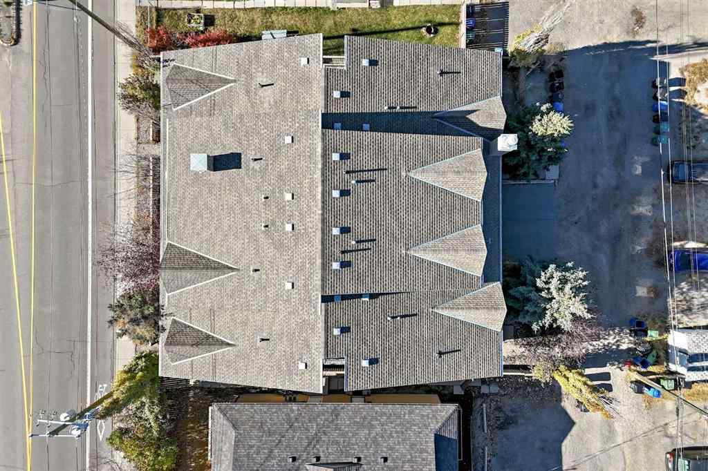 MLS® A2266883 - 7716 bowness Road NW in Bowness Calgary, Commercial