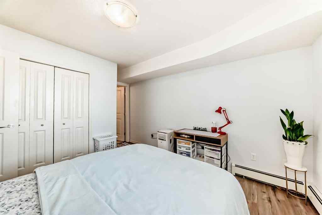 MLS® A2266883 - 7716 bowness Road NW in Bowness Calgary, Commercial