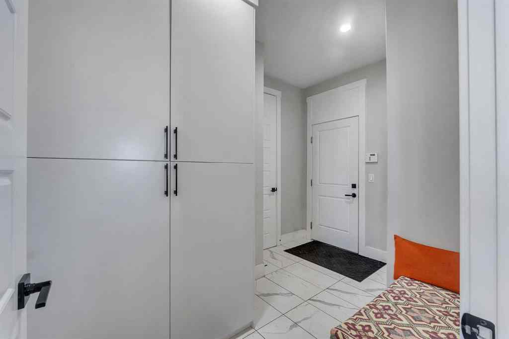 MLS&reg; # A2266884 - 111 Kinniburgh Crescent  in Kinniburgh North Chestermere, Residential Open Houses