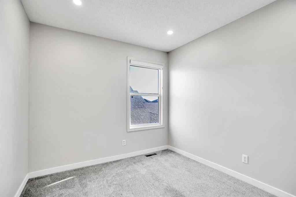 MLS® A2266885 - 85 Boulder Creek Manor SE in Boulder Creek Estates Langdon, Residential