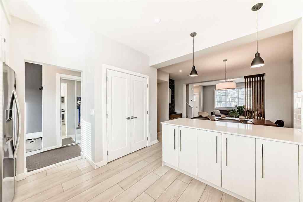 MLS® A2266886 - 125 CHELSEA Drive  in Chelsea_CH Chestermere, Residential