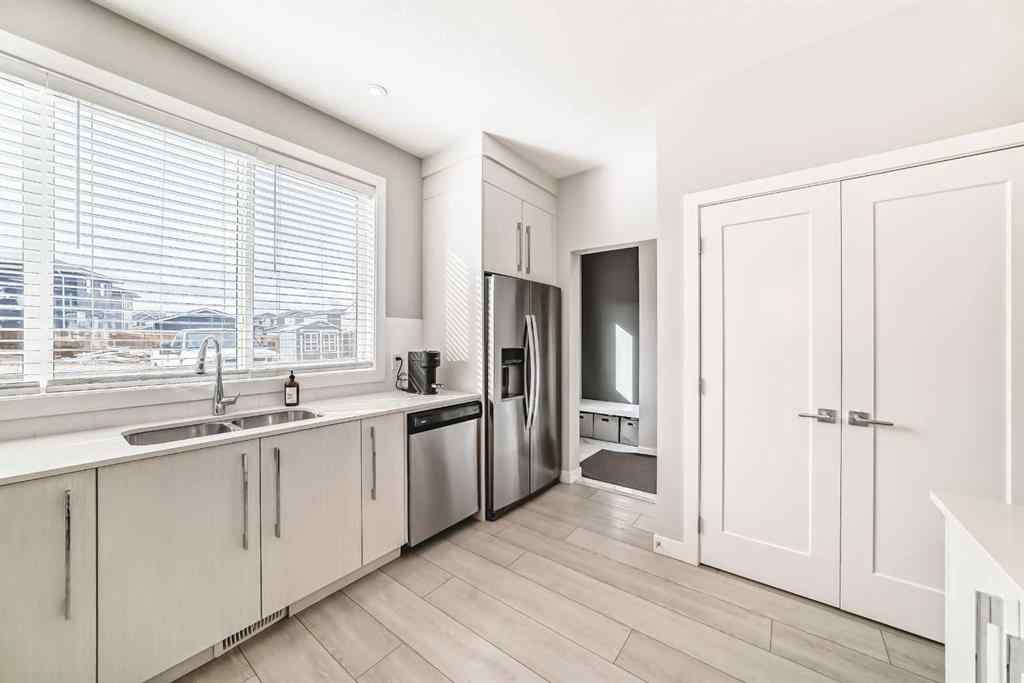 MLS® A2266886 - 125 CHELSEA Drive  in Chelsea_CH Chestermere, Residential