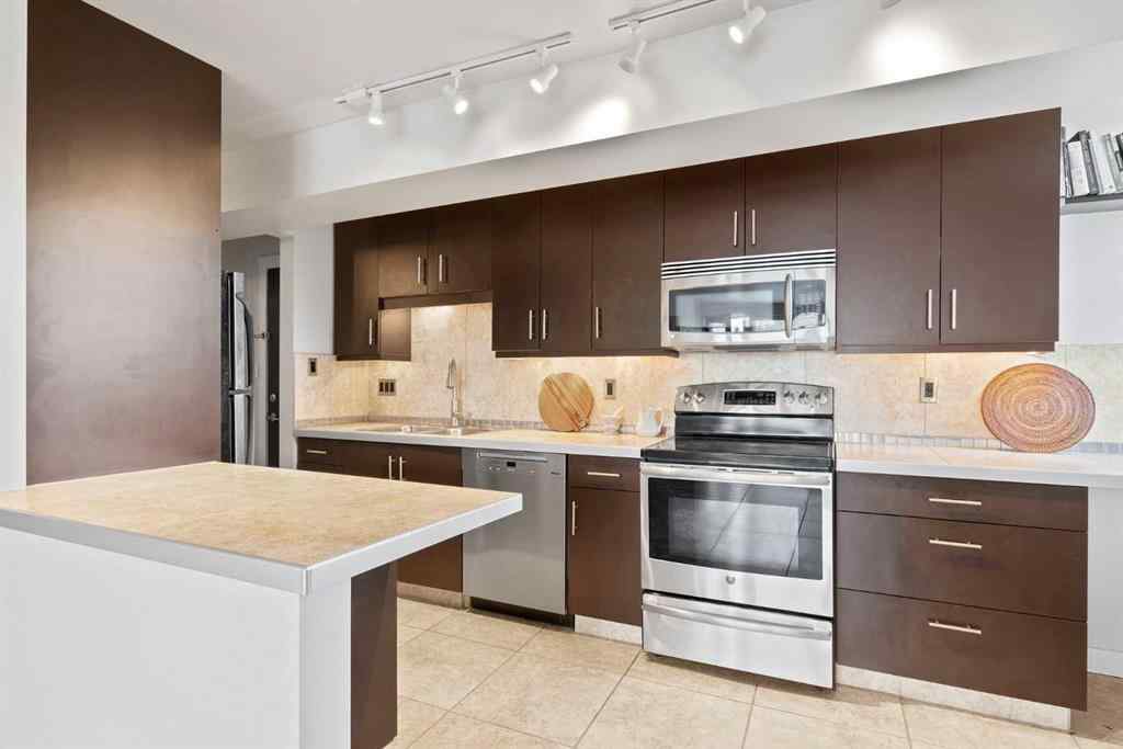 MLS® A2266888 - Unit #302 2602 14A Street SW in Bankview Calgary, Residential