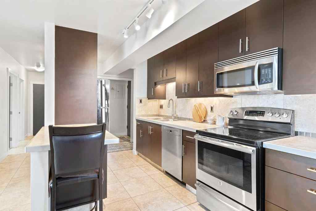 MLS® A2266888 - Unit #302 2602 14A Street SW in Bankview Calgary, Residential
