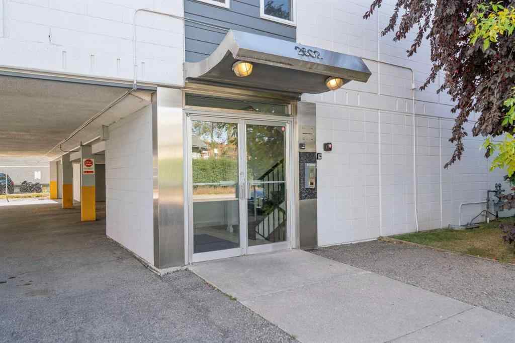 MLS® A2266888 - Unit #302 2602 14A Street SW in Bankview Calgary, Residential