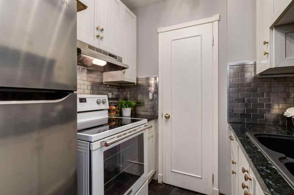 MLS&reg; # A2266890 - Unit #205 120 15 Avenue SW in Beltline Calgary, Residential Open Houses