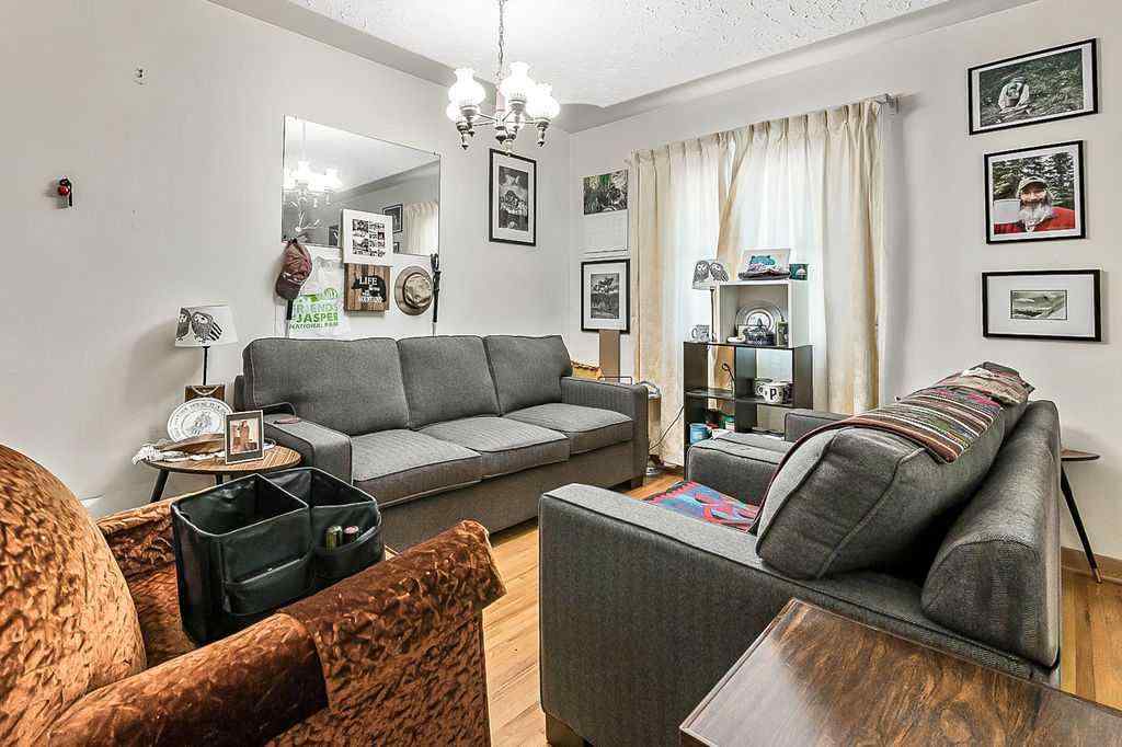 MLS® A2266891 - 2731 Morley Trail NW in Banff Trail Calgary, Residential