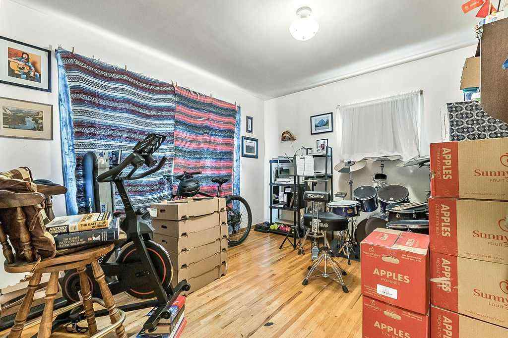 MLS® A2266891 - 2731 Morley Trail NW in Banff Trail Calgary, Residential