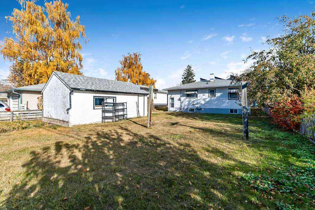 MLS® A2266891 - 2731 Morley Trail NW in Banff Trail Calgary, Residential