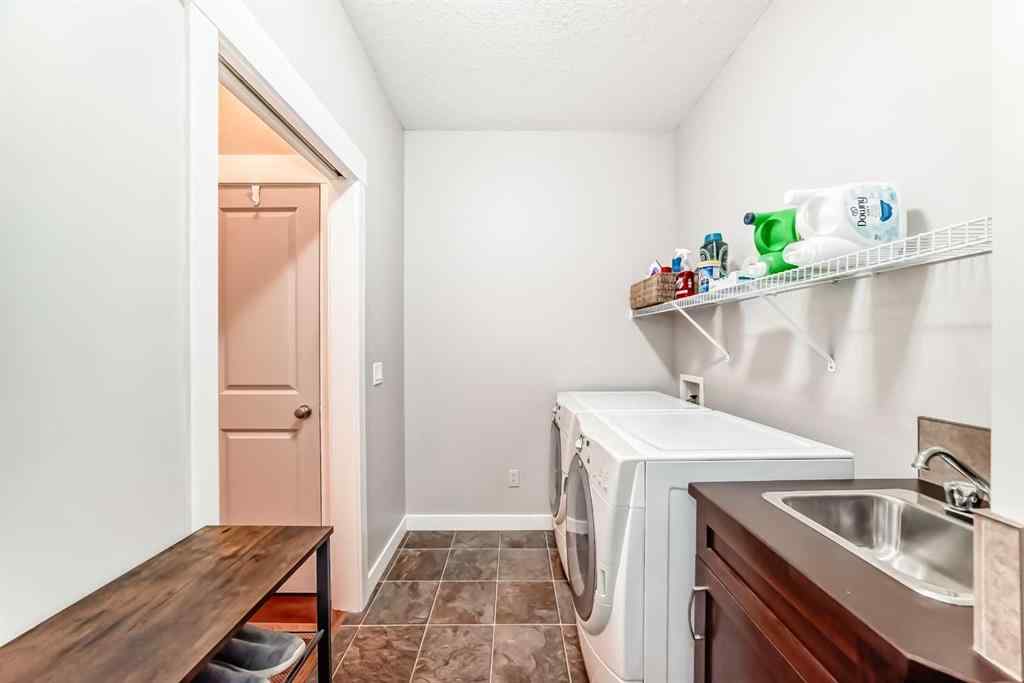 MLS® A2266892 - 160 SIENNA Passage  in Rainbow Falls Chestermere, Residential