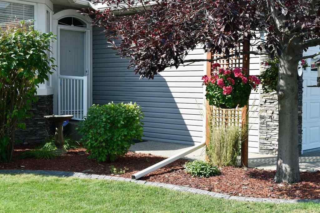 MLS® A2266892 - 160 SIENNA Passage  in Rainbow Falls Chestermere, Residential