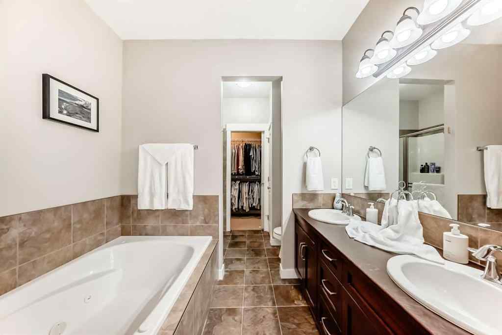 MLS® A2266892 - 160 SIENNA Passage  in Rainbow Falls Chestermere, Residential