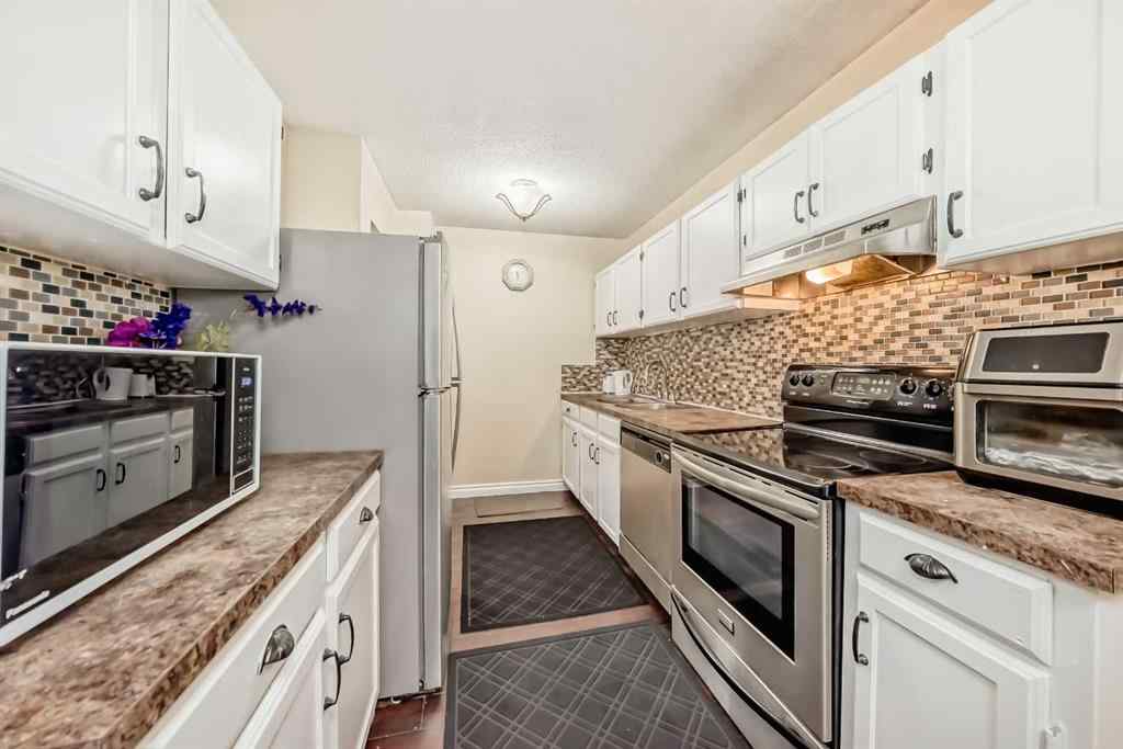 MLS® A2266893 - Unit #3 103 Pinehill Place NE in Pineridge Calgary, Residential