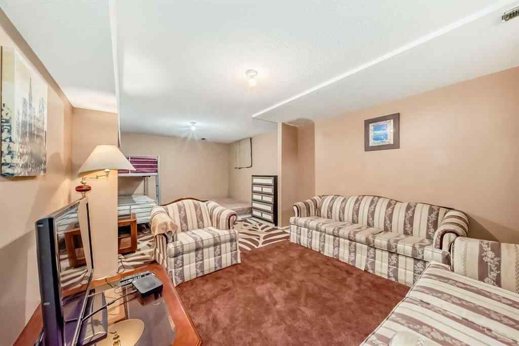 MLS® A2266893 - Unit #3 103 Pinehill Place NE in Pineridge Calgary, Residential