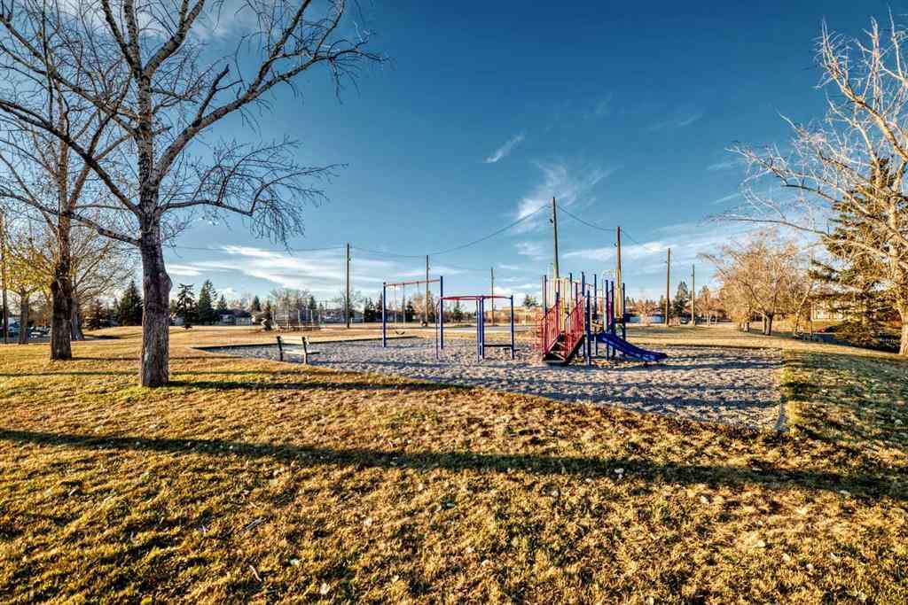 MLS® A2266893 - Unit #3 103 Pinehill Place NE in Pineridge Calgary, Residential