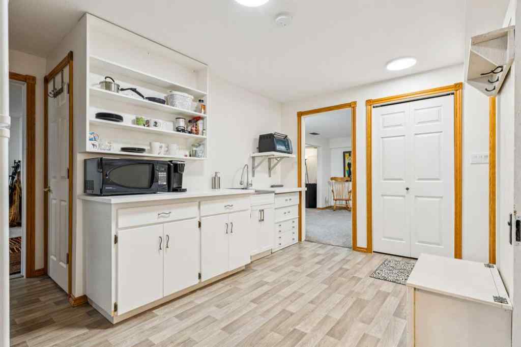 MLS® A2266894 - 5812 63 Avenue  in NONE Olds, Residential