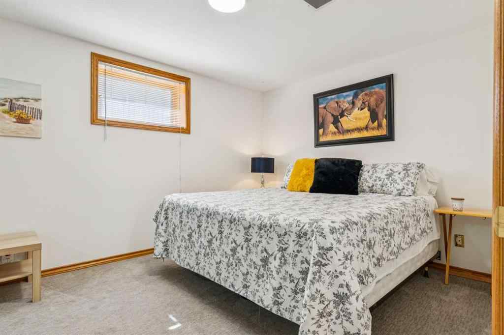 MLS® A2266894 - 5812 63 Avenue  in NONE Olds, Residential