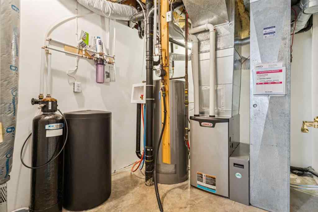 MLS® A2266894 - 5812 63 Avenue  in NONE Olds, Residential