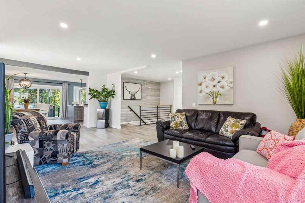 MLS® A2266894 - 5812 63 Avenue  in NONE Olds, Residential