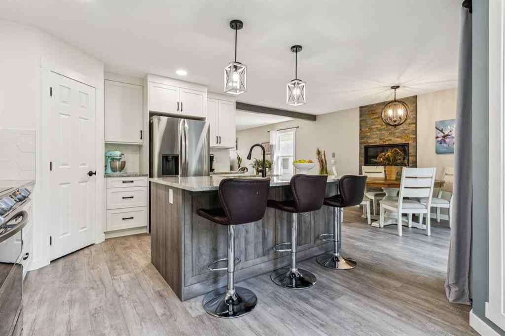 MLS® A2266894 - 5812 63 Avenue  in NONE Olds, Residential