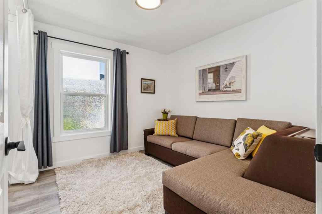 MLS® A2266894 - 5812 63 Avenue  in NONE Olds, Residential