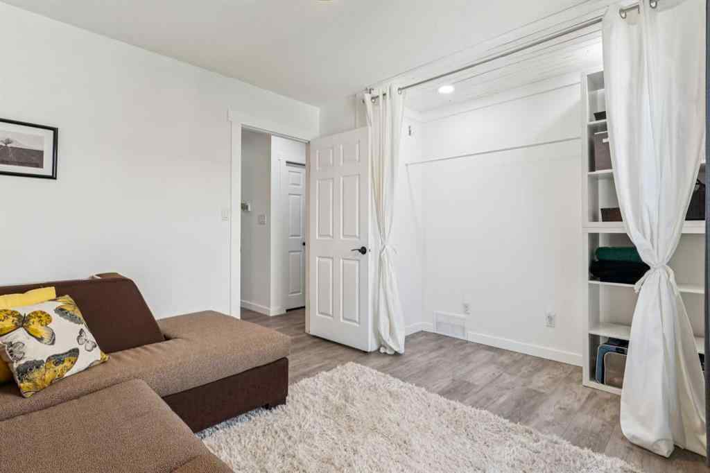 MLS® A2266894 - 5812 63 Avenue  in NONE Olds, Residential