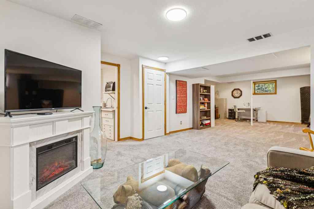 MLS® A2266894 - 5812 63 Avenue  in NONE Olds, Residential