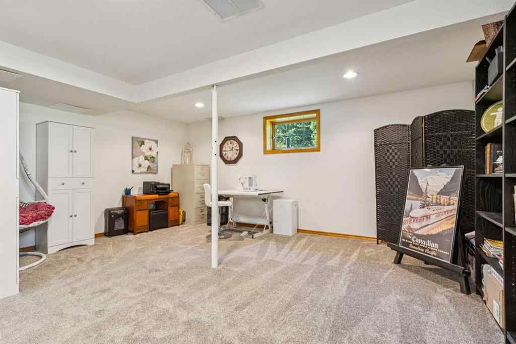 MLS® A2266894 - 5812 63 Avenue  in NONE Olds, Residential