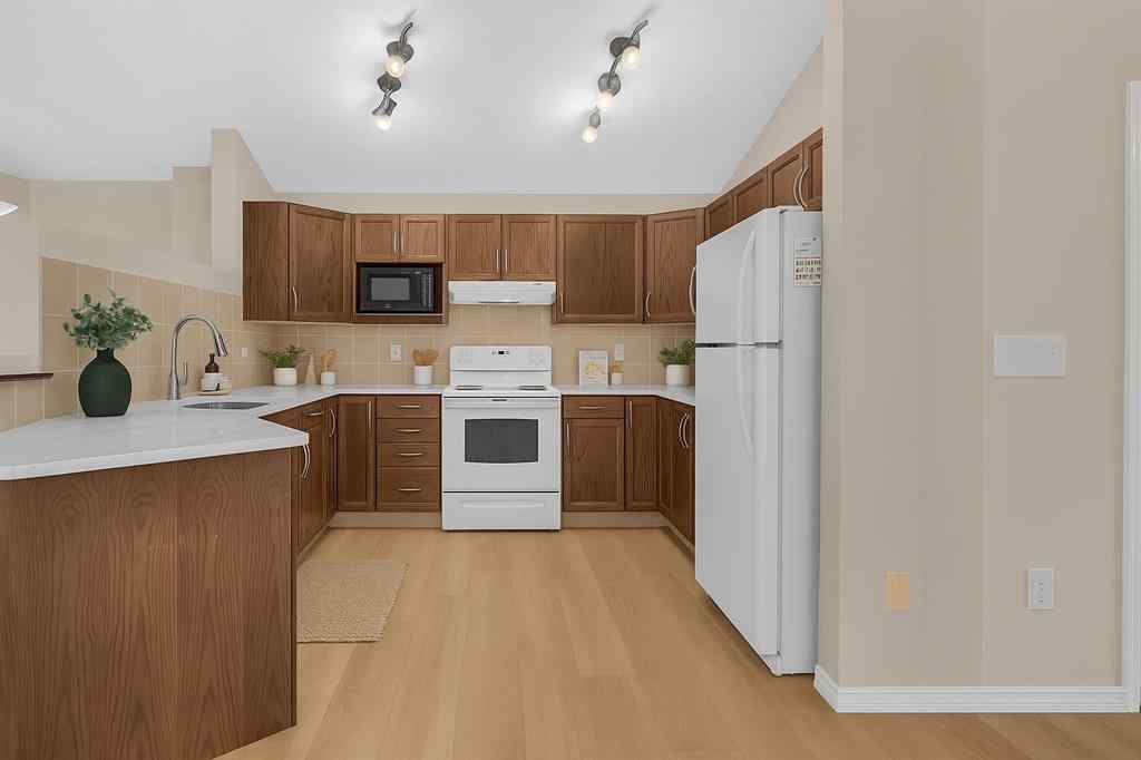 MLS® A2266900 - 231 Saddlebrook Way NE in Saddle Ridge Calgary, Residential