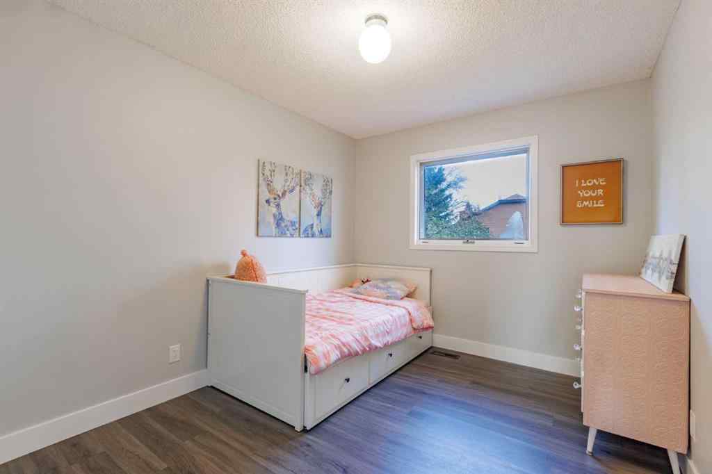 MLS® A2266902 - 88 Woodford Close SW in Woodbine Calgary, Residential