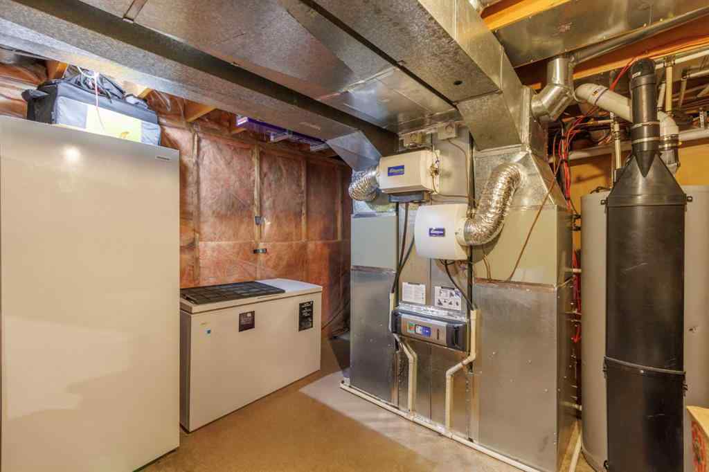 MLS® A2266902 - 88 Woodford Close SW in Woodbine Calgary, Residential