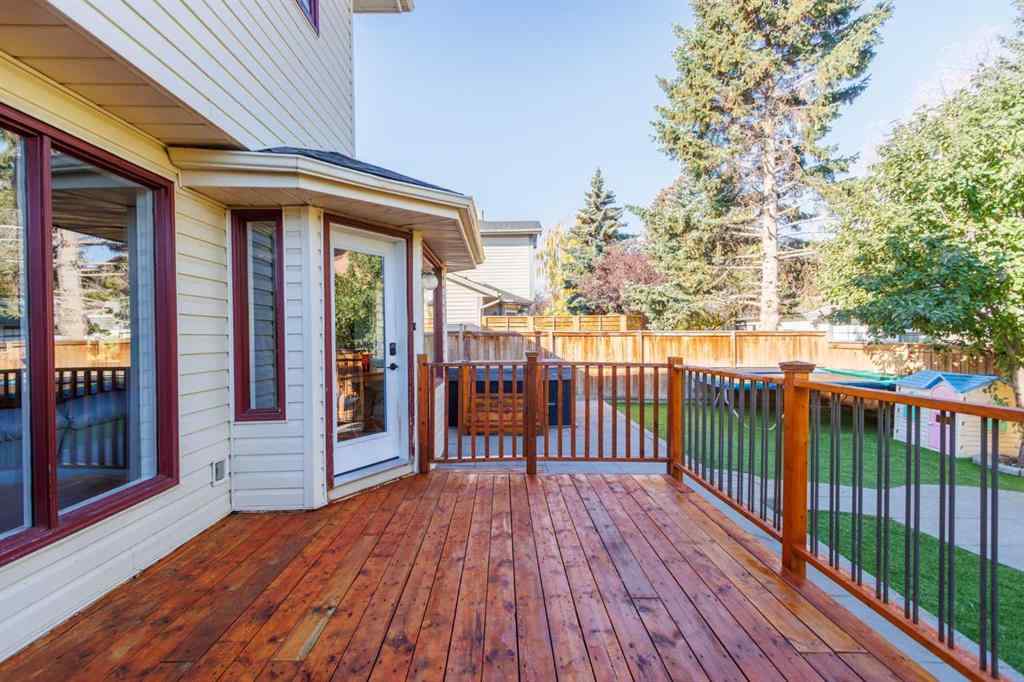 MLS® A2266902 - 88 Woodford Close SW in Woodbine Calgary, Residential