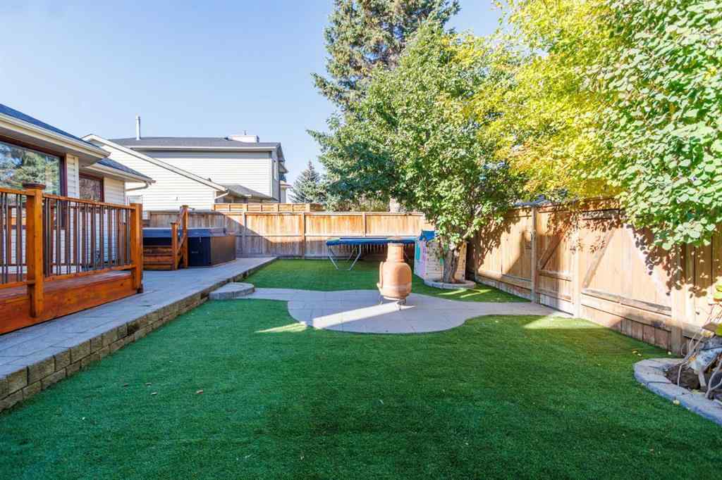 MLS® A2266902 - 88 Woodford Close SW in Woodbine Calgary, Residential