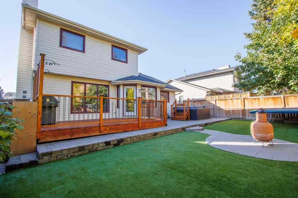 MLS® A2266902 - 88 Woodford Close SW in Woodbine Calgary, Residential