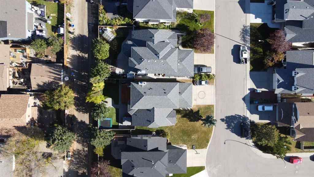 MLS® A2266902 - 88 Woodford Close SW in Woodbine Calgary, Residential