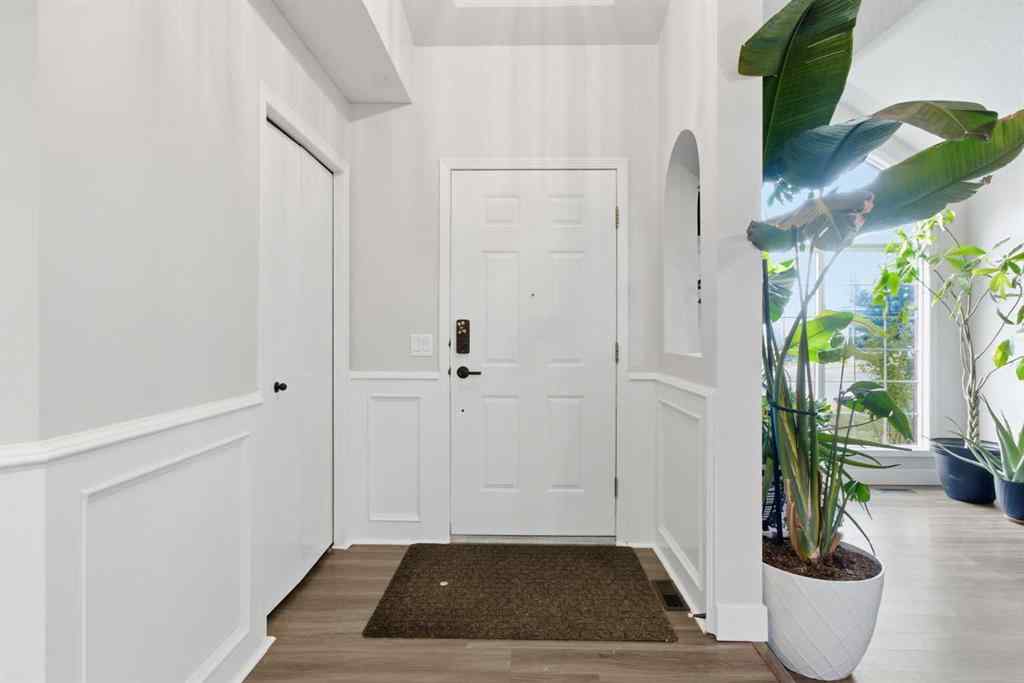 MLS® A2266902 - 88 Woodford Close SW in Woodbine Calgary, Residential