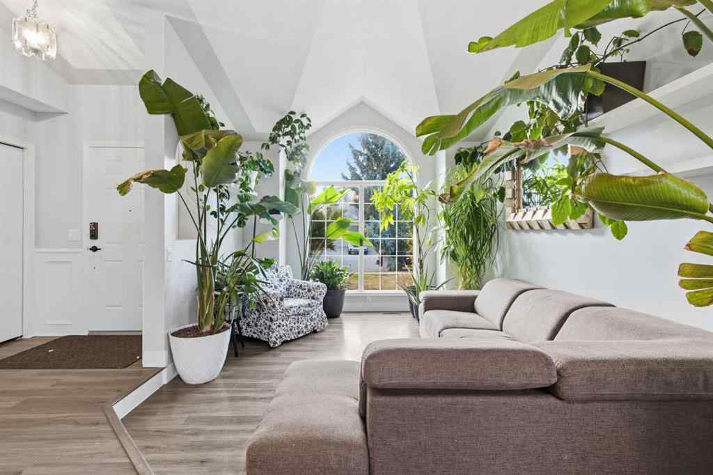 MLS® A2266902 - 88 Woodford Close SW in Woodbine Calgary, Residential