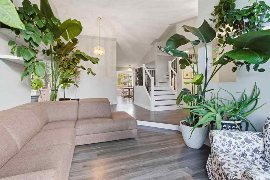 MLS® A2266902 - 88 Woodford Close SW in Woodbine Calgary, Residential