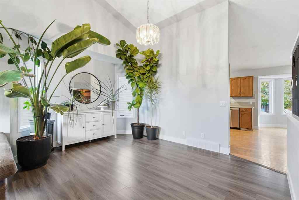 MLS® A2266902 - 88 Woodford Close SW in Woodbine Calgary, Residential