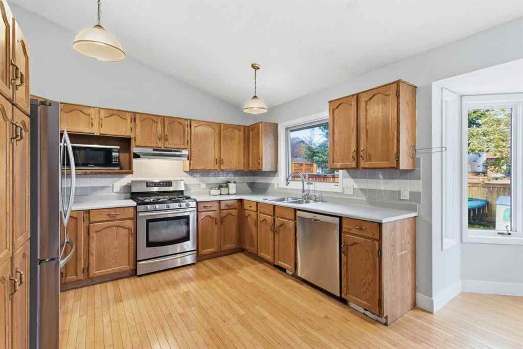 MLS® A2266902 - 88 Woodford Close SW in Woodbine Calgary, Residential