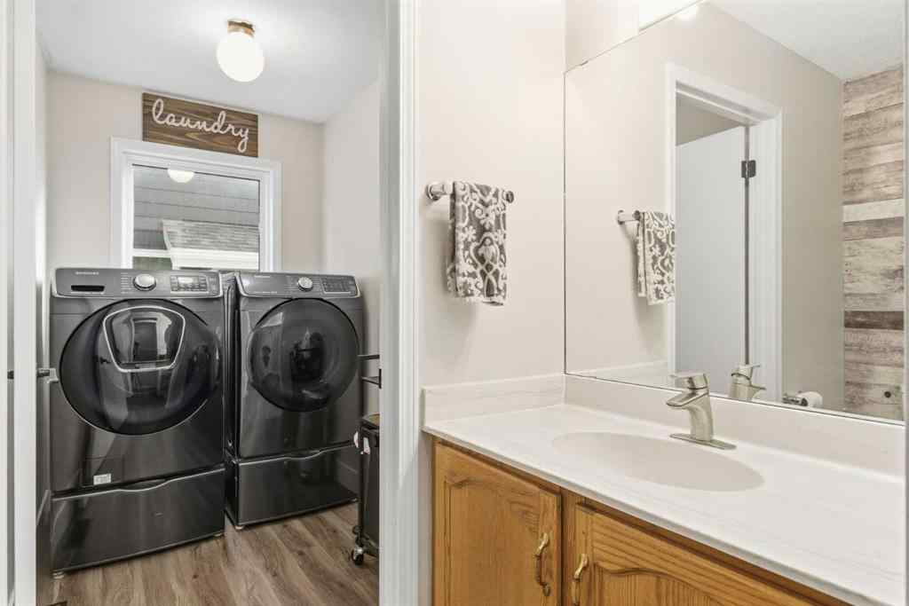 MLS® A2266902 - 88 Woodford Close SW in Woodbine Calgary, Residential