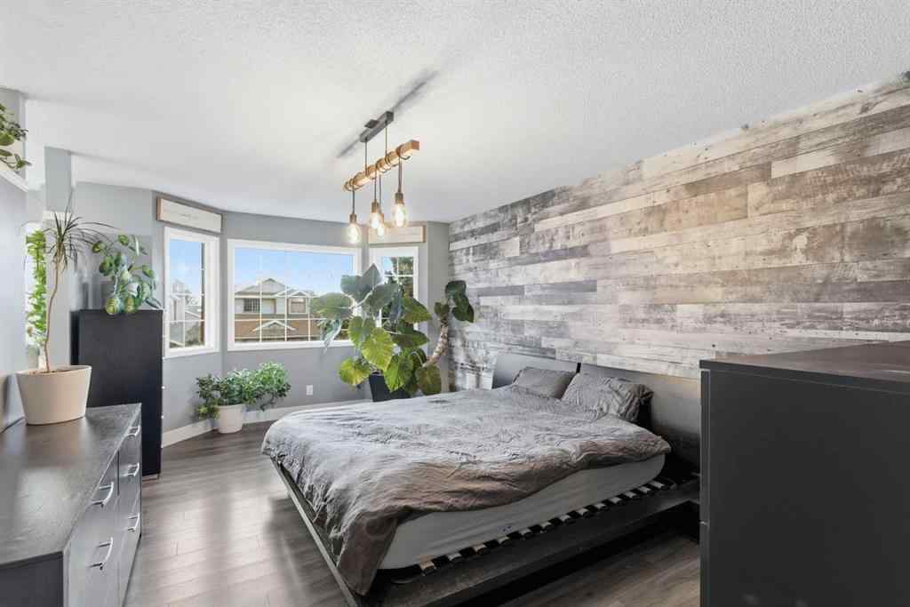 MLS® A2266902 - 88 Woodford Close SW in Woodbine Calgary, Residential