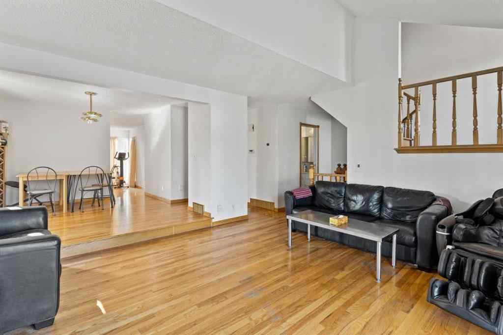 MLS&reg; # A2266904 - 89 Edgedale Drive NW in Edgemont Calgary, Residential Open Houses