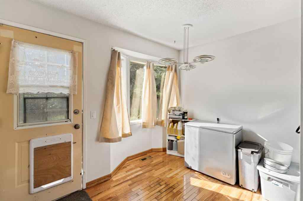 MLS&reg; # A2266904 - 89 Edgedale Drive NW in Edgemont Calgary, Residential Open Houses