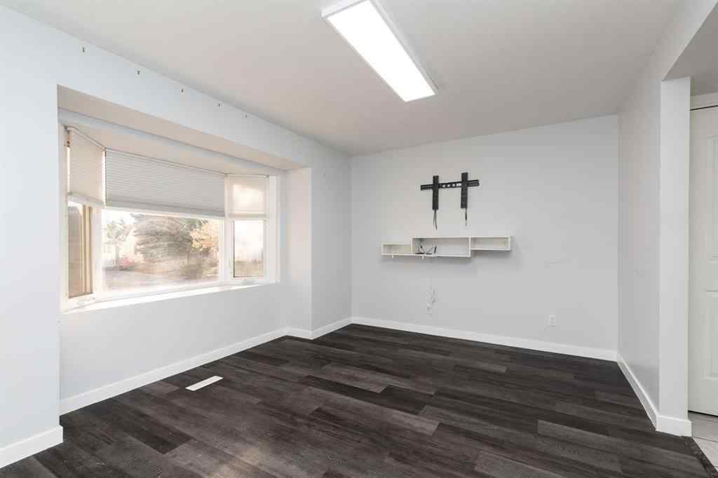 MLS® A2266910 - 1821 5A Avenue N in Westminster Lethbridge, Residential