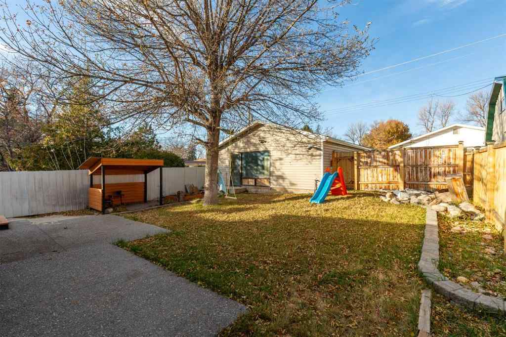 MLS® A2266910 - 1821 5A Avenue N in Westminster Lethbridge, Residential