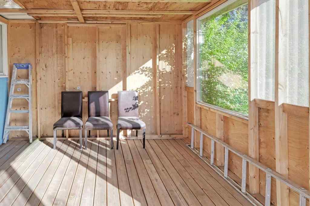 MLS® A2266913 - 20 Falton Way NE in Falconridge Calgary, Residential